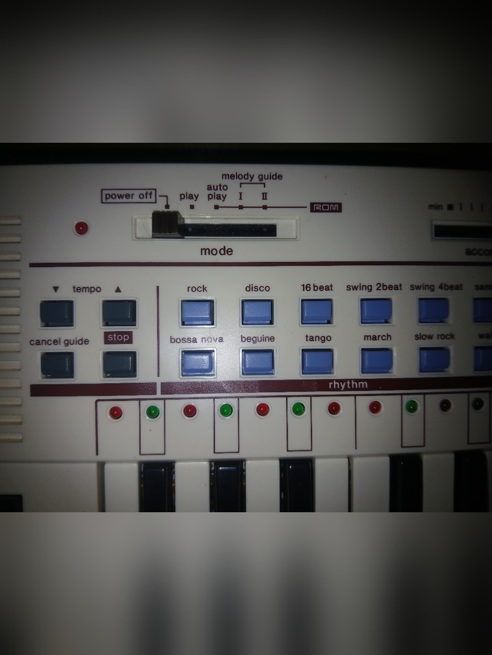 Casio PT-80 Keyboard with Pop/Rock (RO-253) and 4 World Songs (RO-551) ROM Packs - Picture 7 of 12